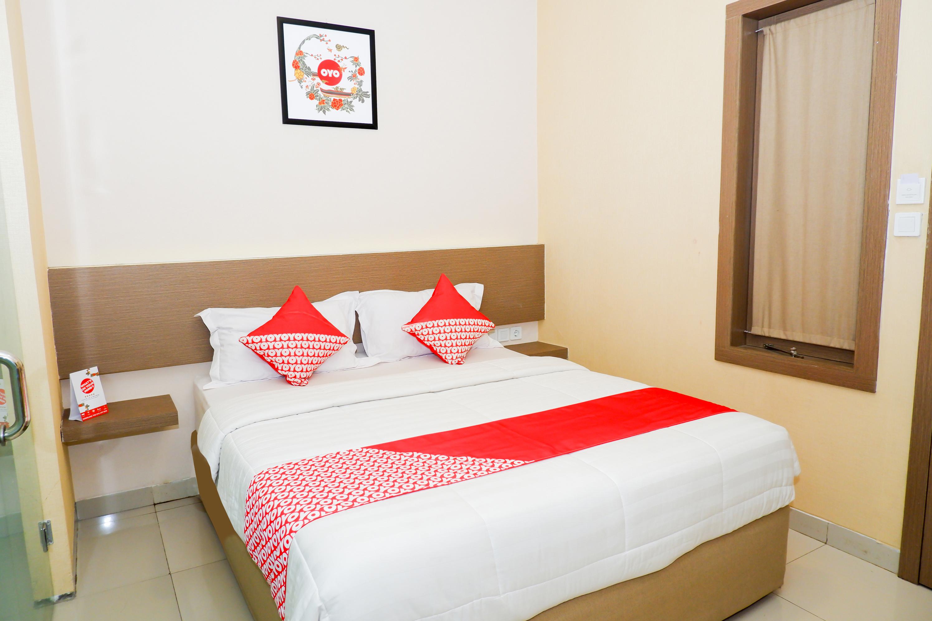 Hotel Oyo 379 Grand Mundu à Semarang Extérieur photo